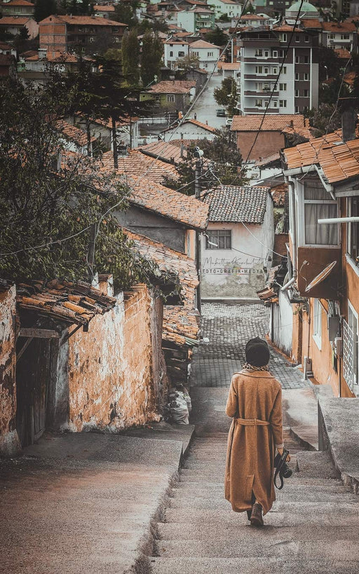 Notebook: Street Islamic girl old walk Turkey ghetto anatolia ankara Middle East Istanbul Turkish